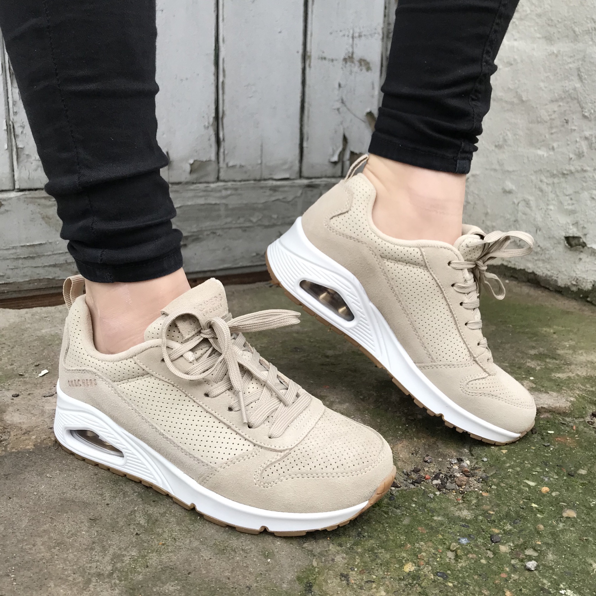 skechers sneakers beige