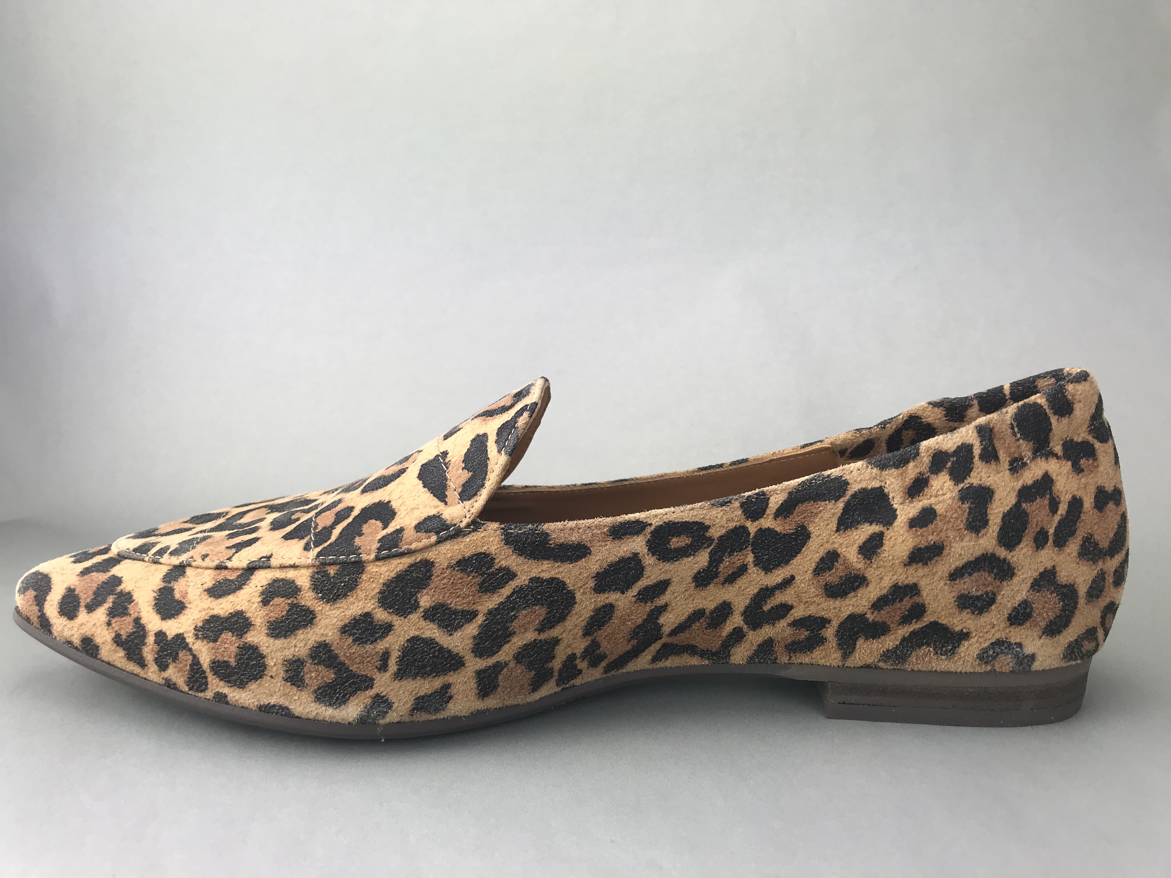 skechers footwear company